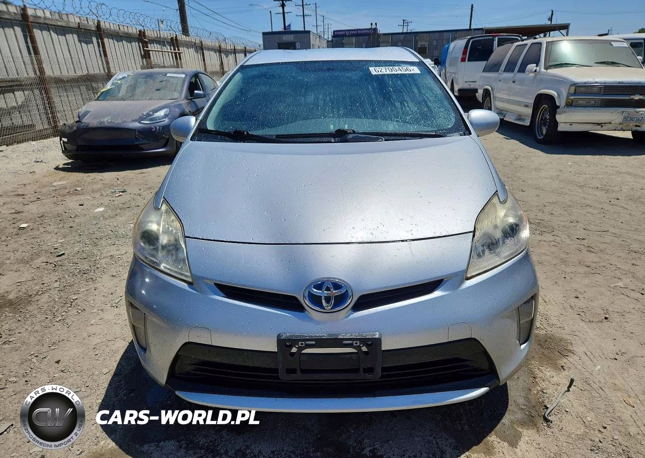 2012 Toyota Prius Two VIN:JTDKN3DU9C5513182 - 5