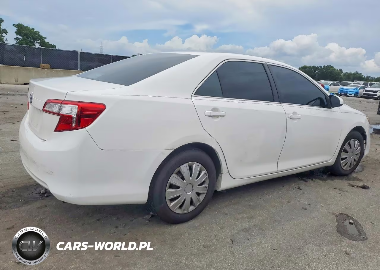 2013 Toyota Camry L VIN:4T1BF1FK0DU667747 - 3