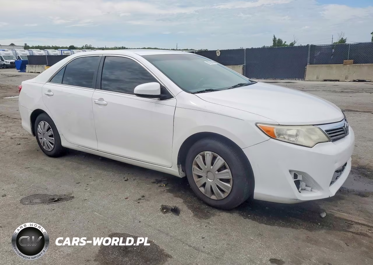 2013 Toyota Camry L VIN:4T1BF1FK0DU667747 - 4