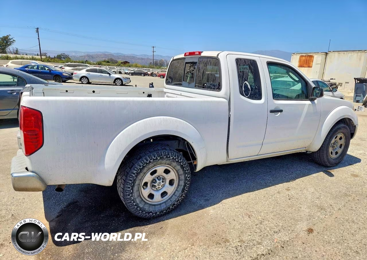 2010 Nissan Frontier Xe VIN:1N6BD0CT3AC435532 - 3