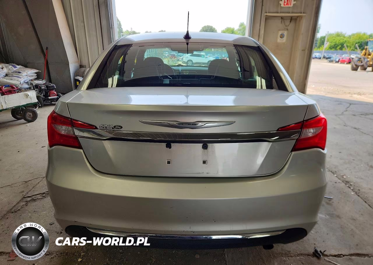 2011 Chrysler 200 Touring VIN:1C3BC1FB2BN568811 - 6