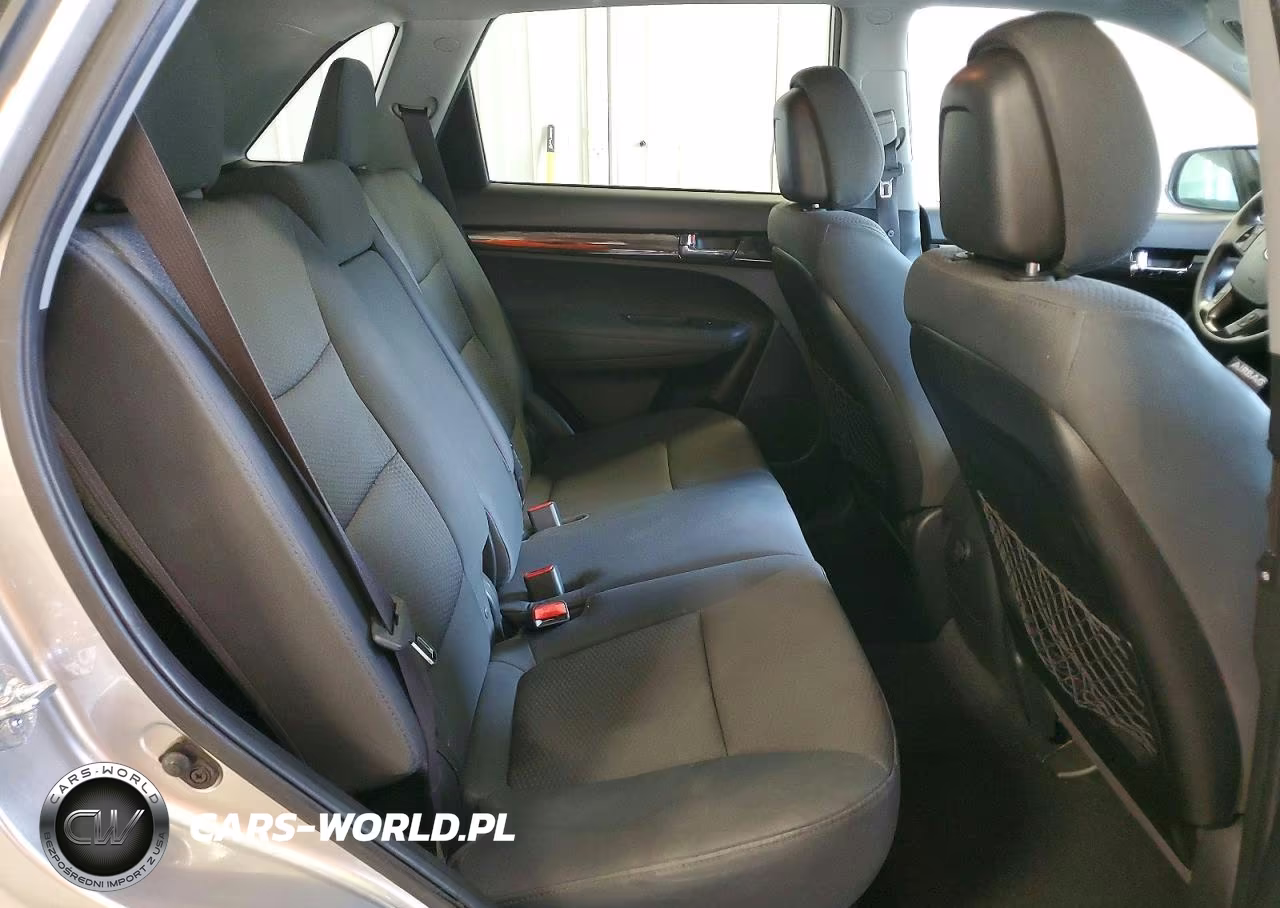 2013 Kia Sorento Lx VIN:5XYKT4A29DG329318 - 11