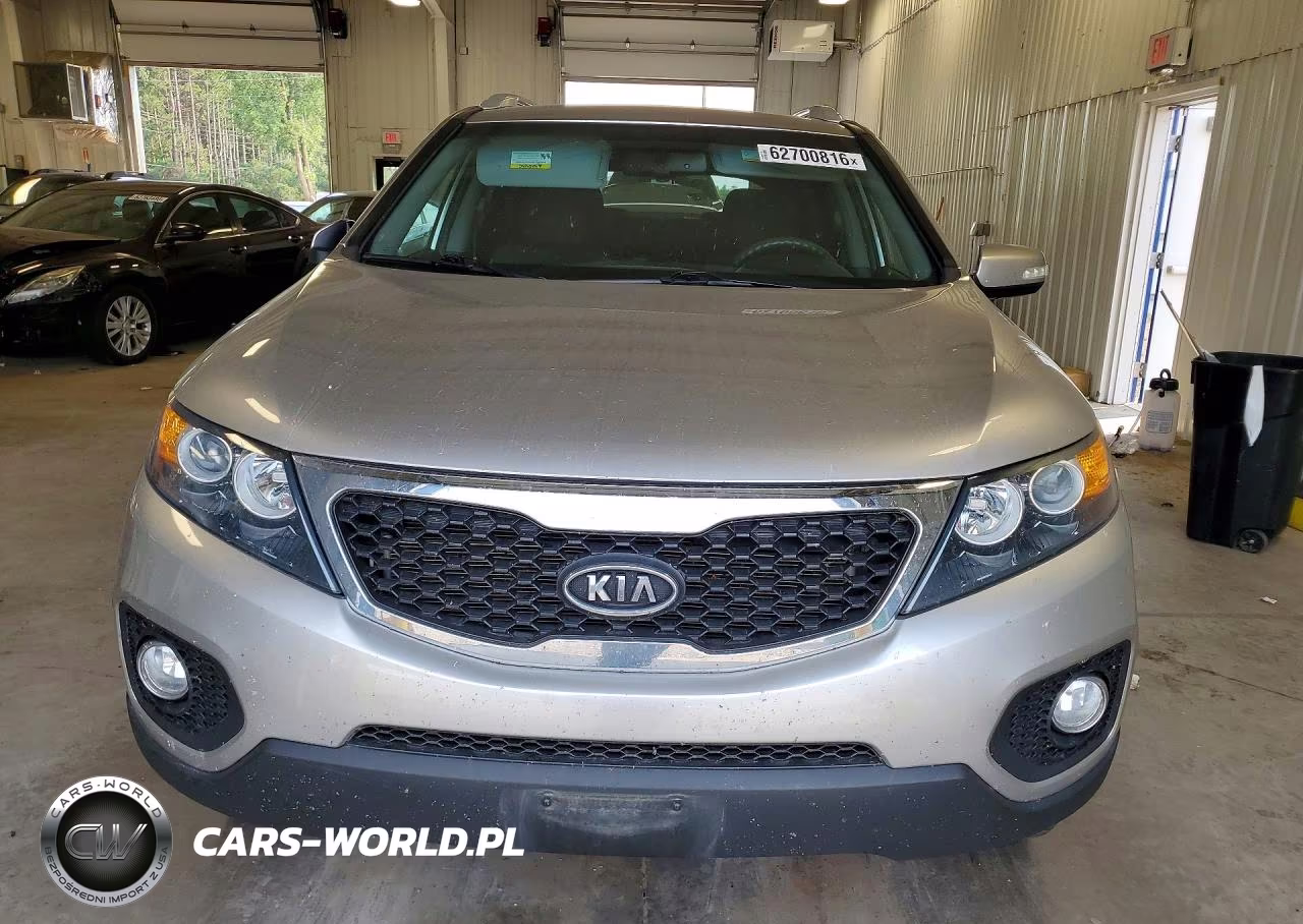 2013 Kia Sorento Lx VIN:5XYKT4A29DG329318 - 5