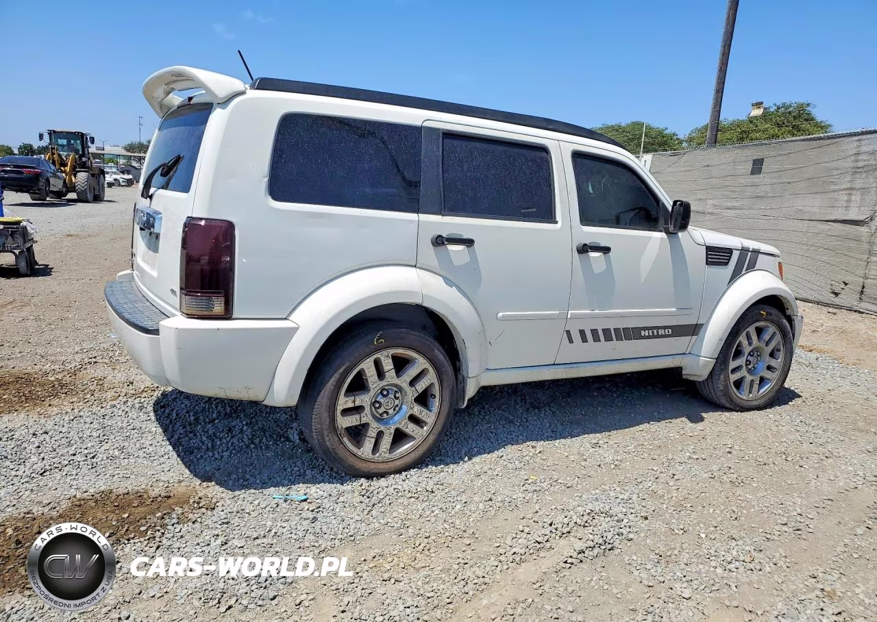 2007 Dodge Nitro R-T VIN:1D8GT58637W706075 - 3
