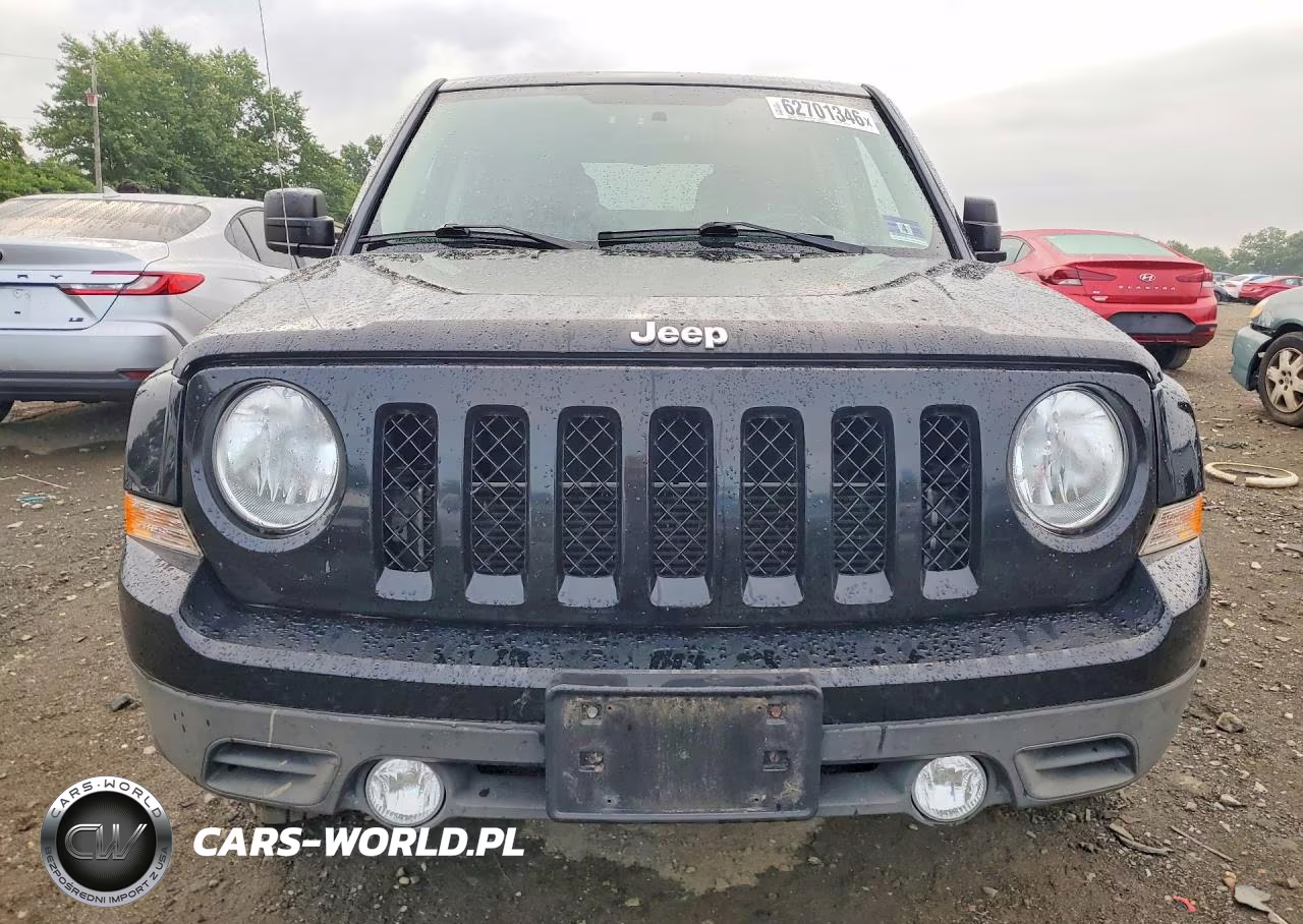2015 Jeep Patriot Latitude VIN:1C4NJRFB8FD317395 - 5