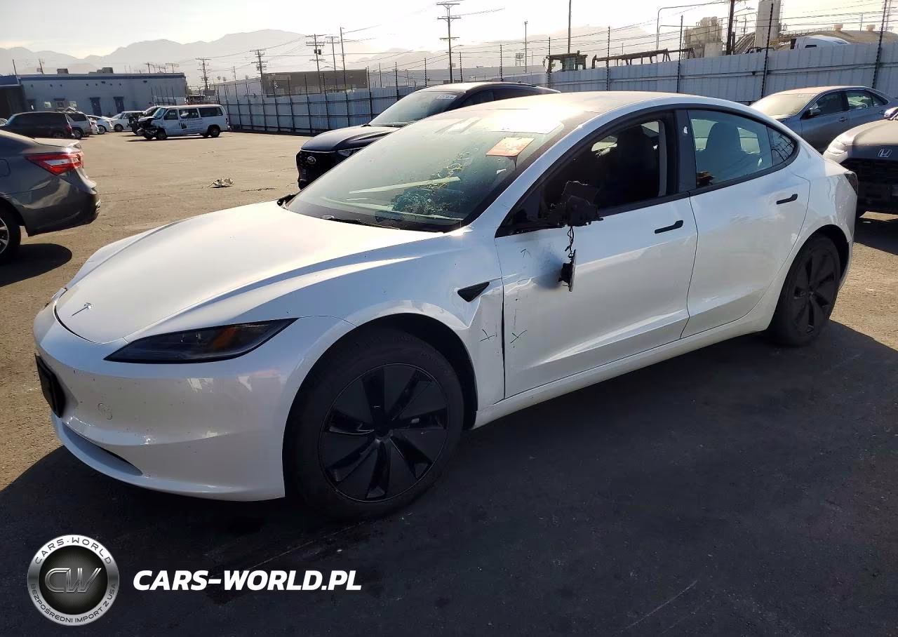 2025 Tesla Model 3 VIN:5YJ3E1EA9SF042323 - 1