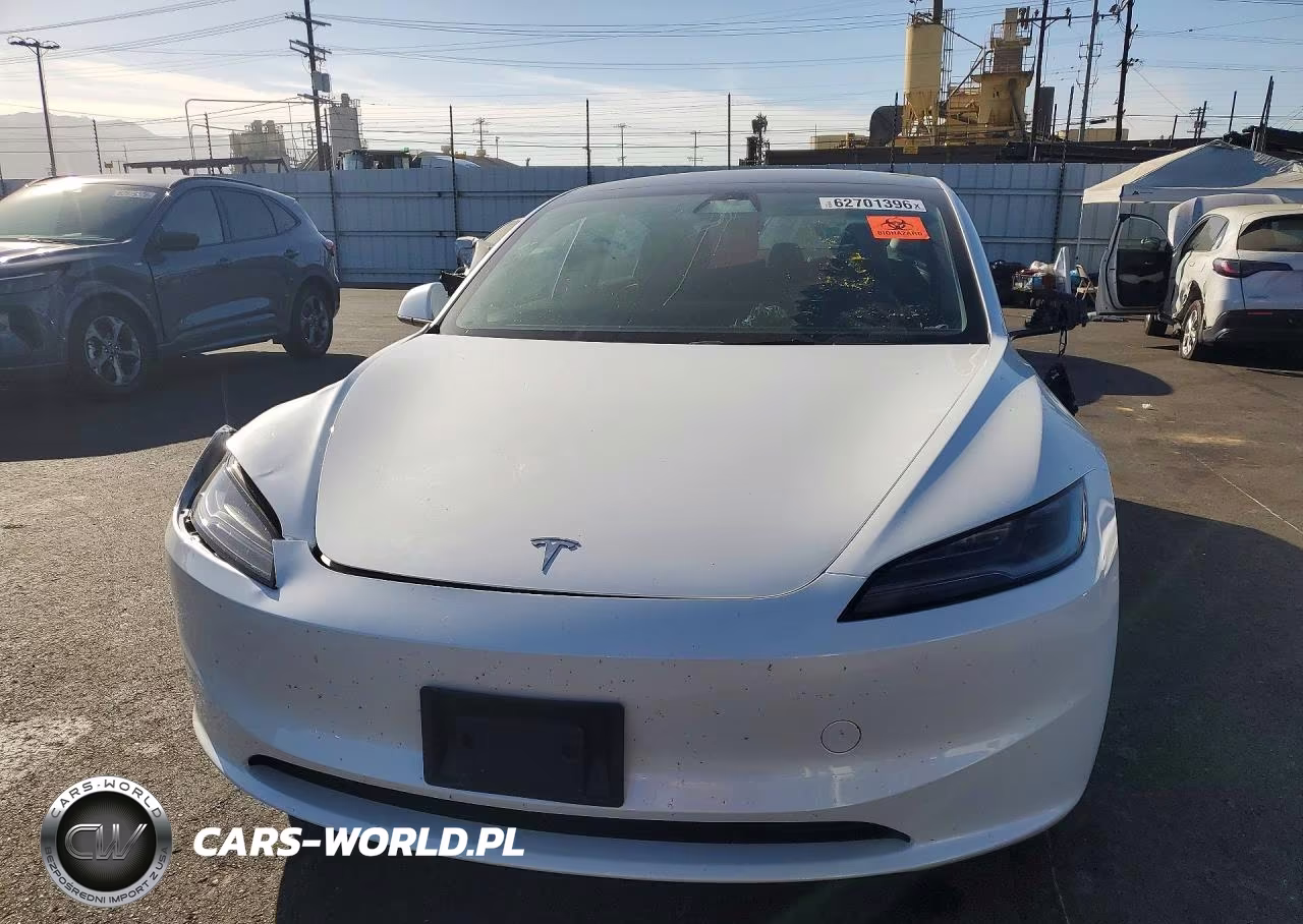 2025 Tesla Model 3 VIN:5YJ3E1EA9SF042323 - 5