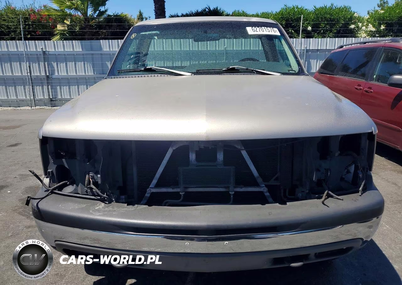 2000 Chevrolet Silverado K1500 VIN:1GCEK14T7YZ104650 - 5