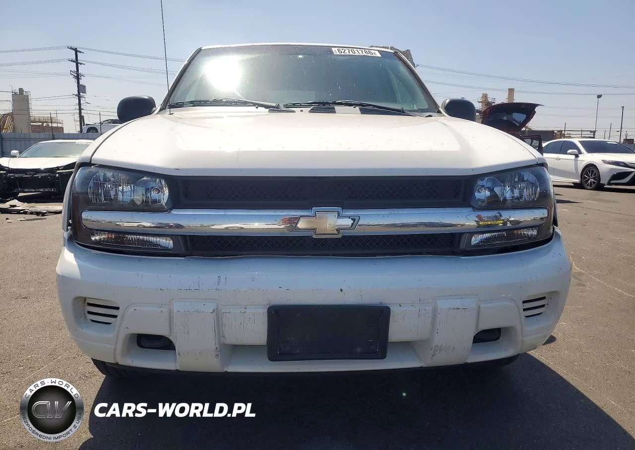 2005 Chevrolet Trailblazer Ls VIN:1GNDT13S452284330 - 5