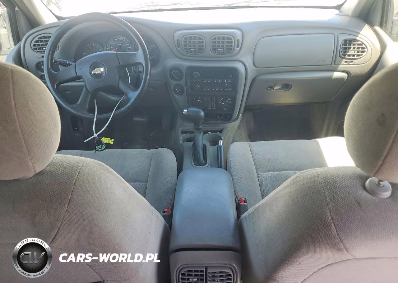 2005 Chevrolet Trailblazer Ls VIN:1GNDT13S452284330 - 8