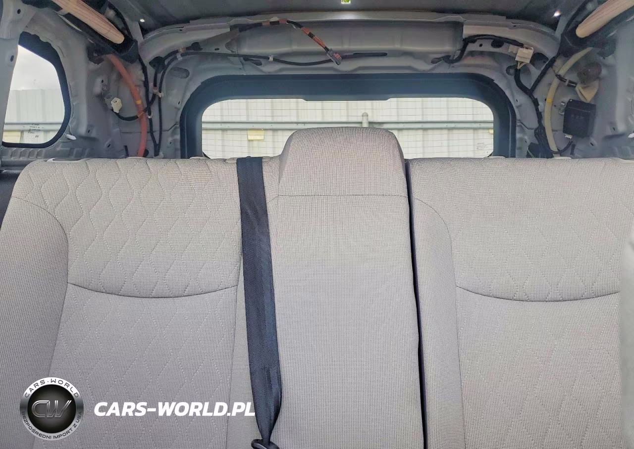 2022 Toyota Corolla Cross Le VIN:7MUBAABG4NV005573 - 10