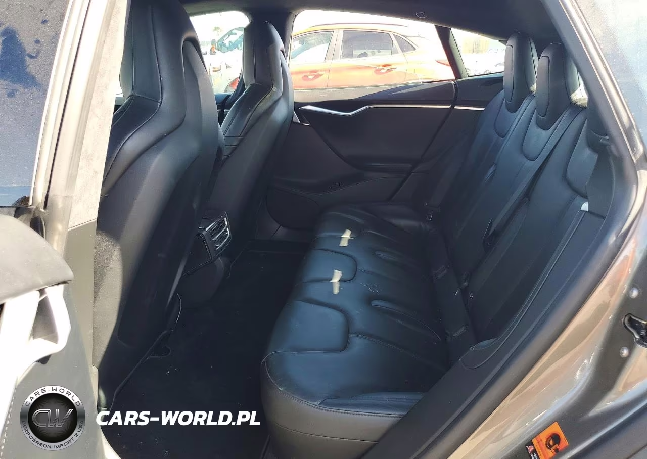 2016 Tesla Model S VIN:5YJSA1E42GF137220 - 10