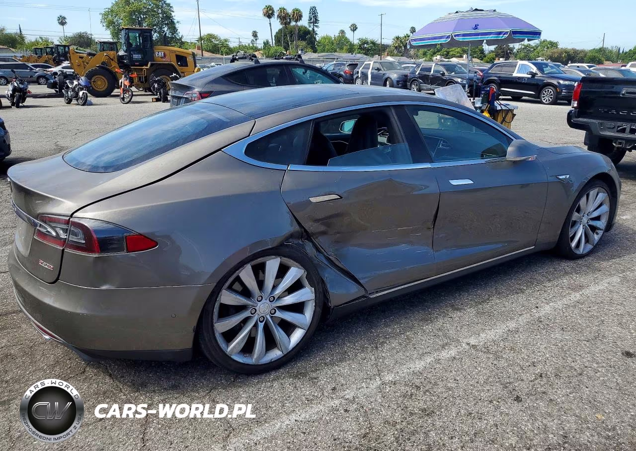 2016 Tesla Model S VIN:5YJSA1E42GF137220 - 3
