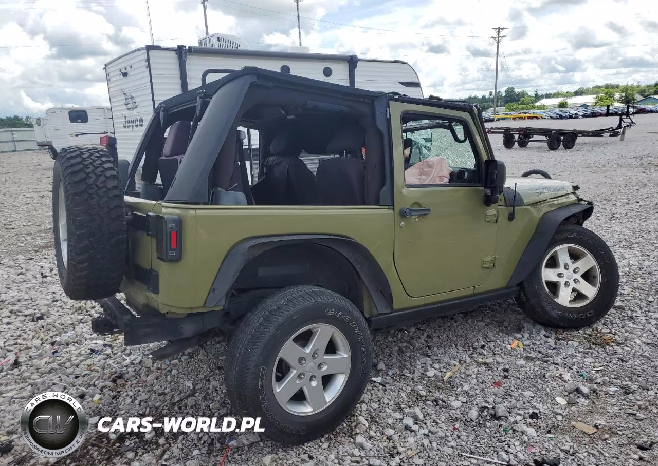 2013 Jeep Wrangler Sport VIN:1C4AJWAG5DL605832 - 3