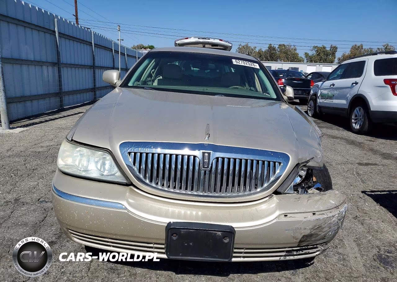 2004 Lincoln Town Car Executive VIN:1LNHM81W44Y611578 - 5