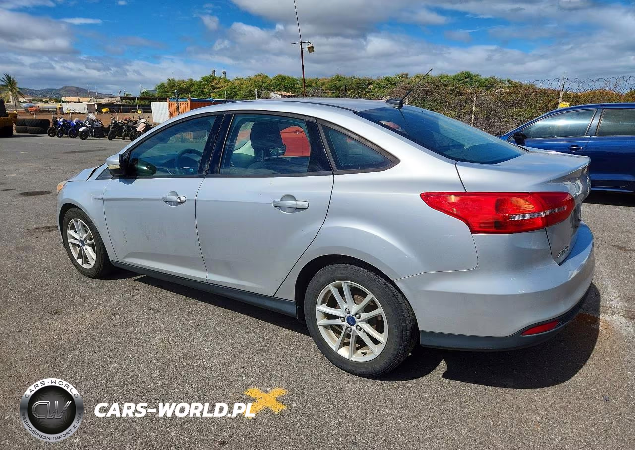 2017 Ford Focus Se VIN:1FADP3F20HL342149 - 2