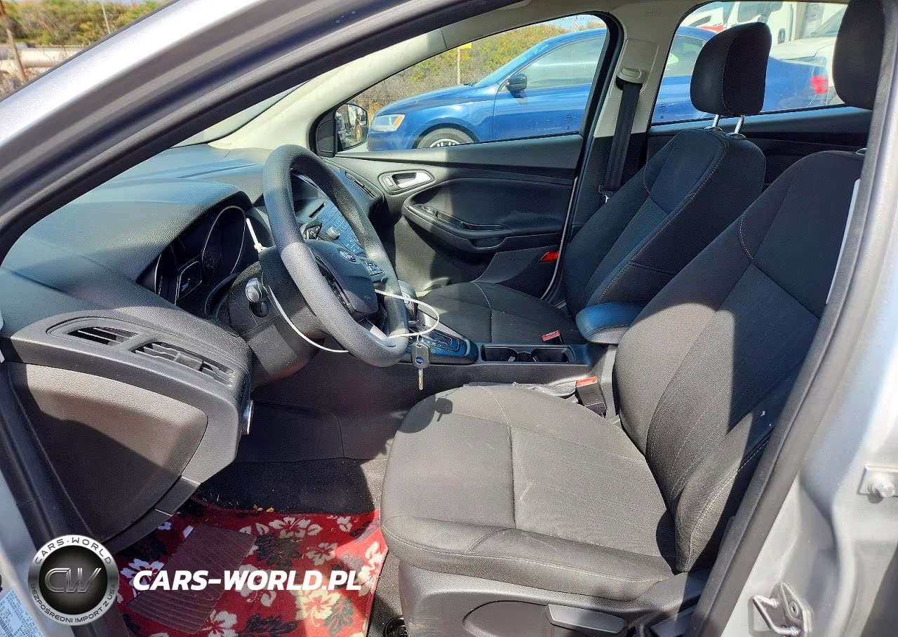 2017 Ford Focus Se VIN:1FADP3F20HL342149 - 7