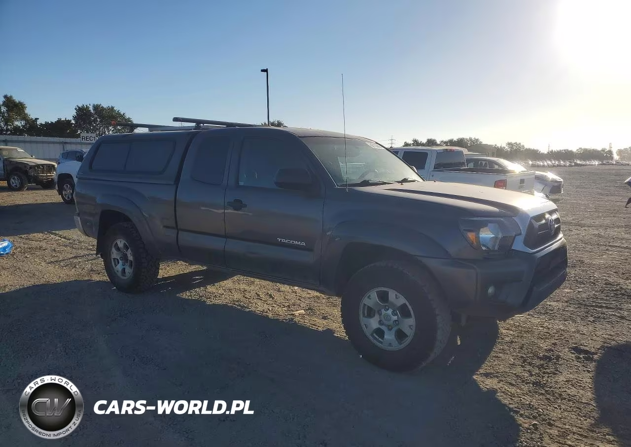 2012 Toyota Tacoma V6 VIN:5TFUU4EN3CX046824 - 4