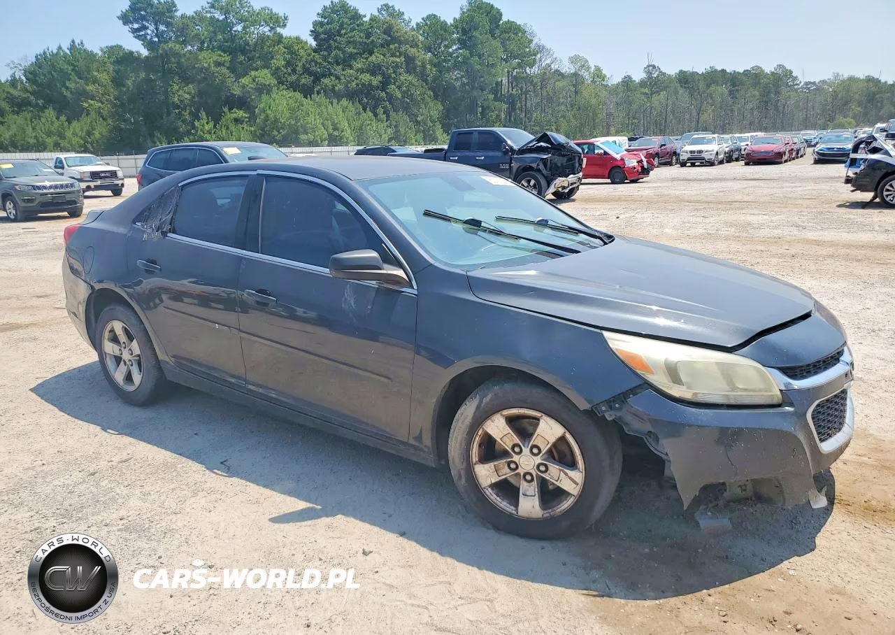 2015 Chevrolet Malibu Ls VIN:1G11B5SL7FF102994 - 4