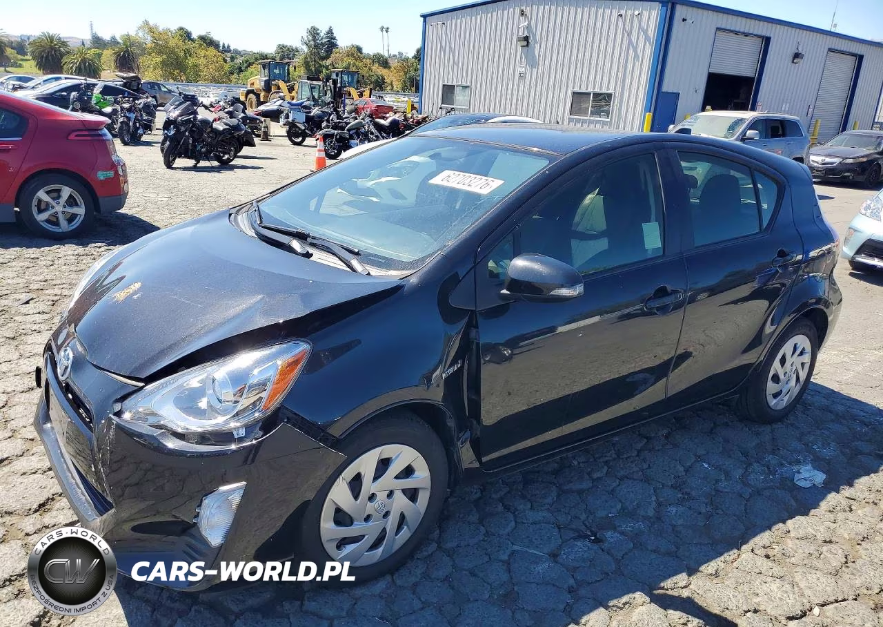 2016 Toyota Prius C Two