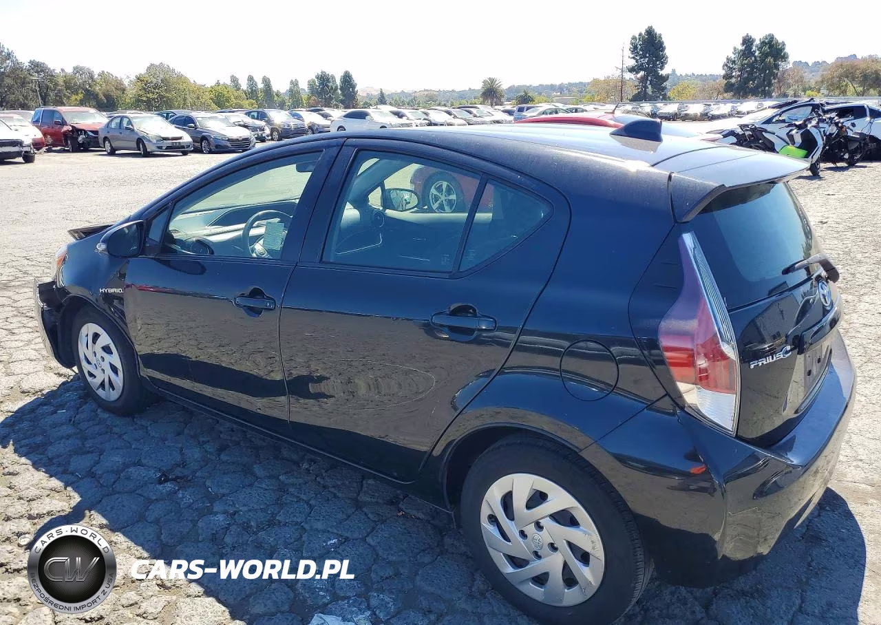 2016 Toyota Prius C Two VIN:JTDKDTB3XG1116977 - 2