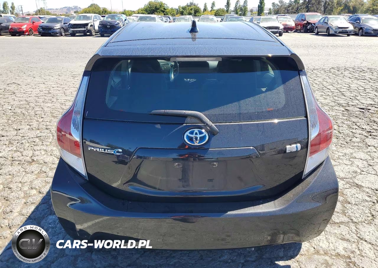 2016 Toyota Prius C Two VIN:JTDKDTB3XG1116977 - 6