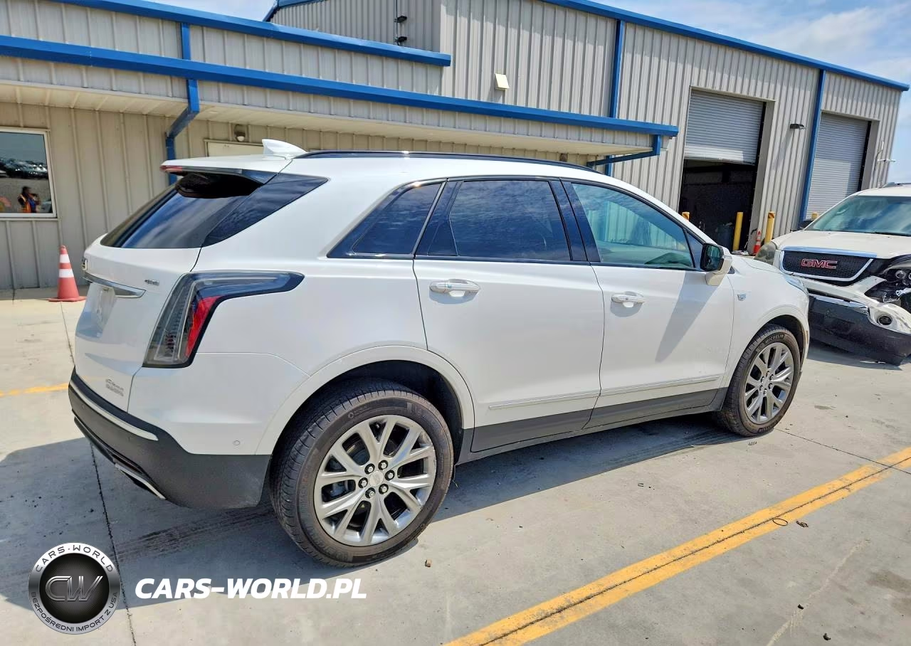 2021 Cadillac Xt5 Sport VIN:1GYKNGRSXMZ228395 - 3