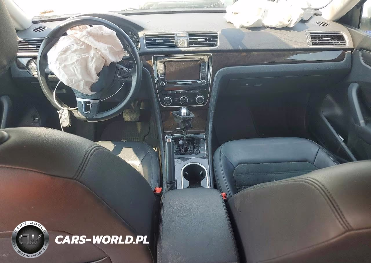 2015 Volkswagen Passat Sel VIN:1VWCV7A33FC053005 - 8