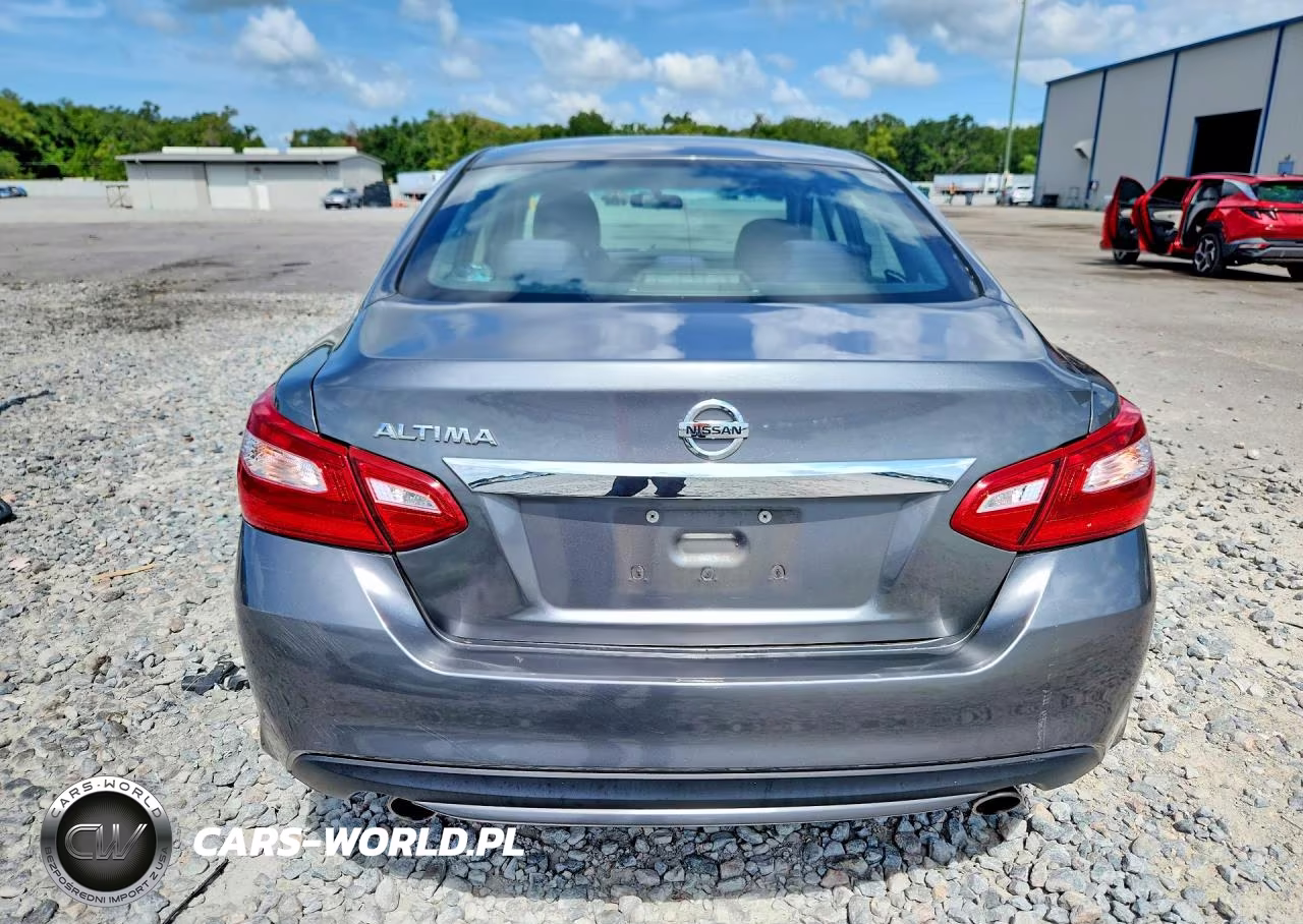 2017 Nissan Altima 2.5 S VIN:1N4AL3AP3HN364135 - 6