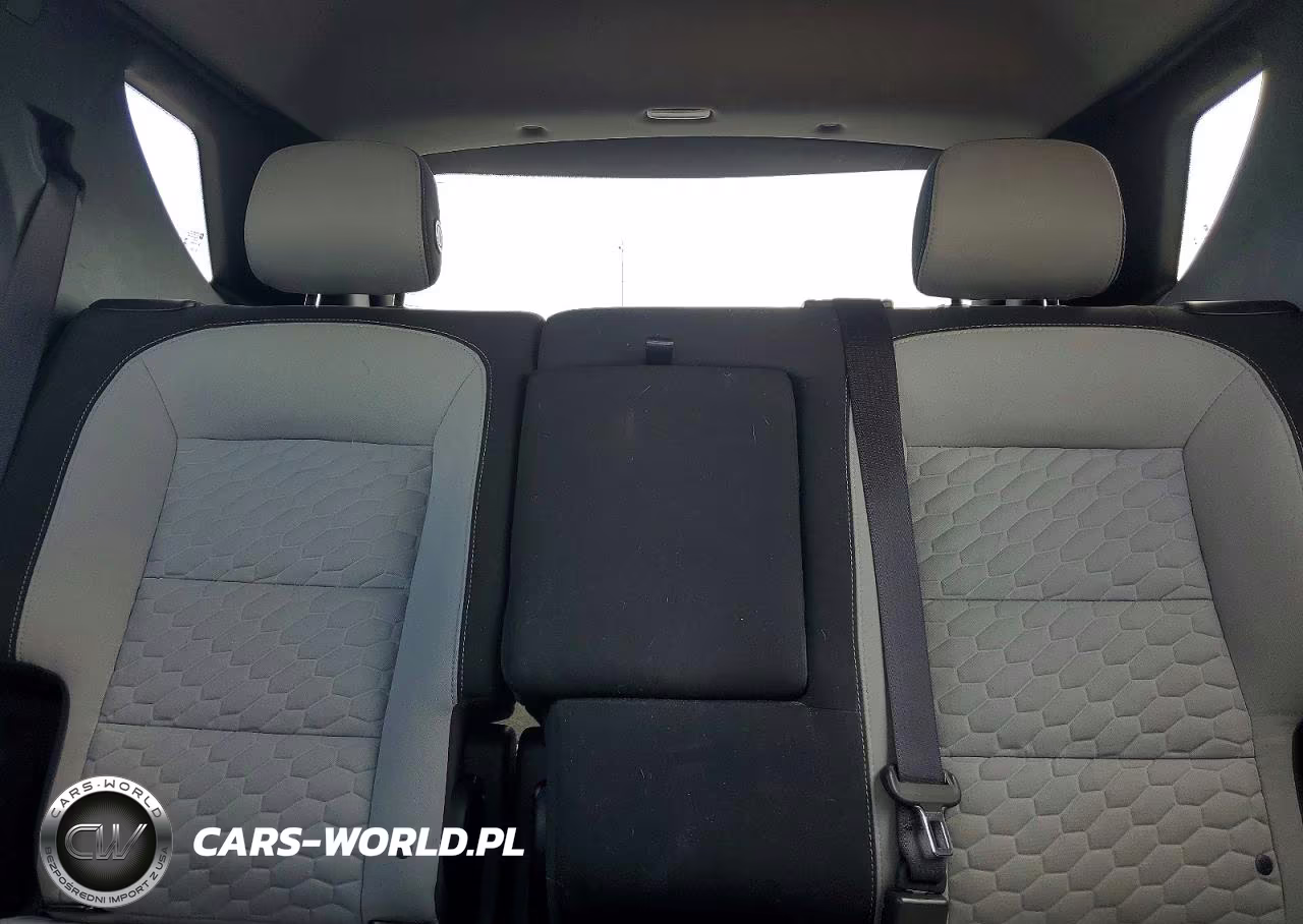 2018 Chevrolet Equinox Ls VIN:3GNAXHEV6JS611364 - 10