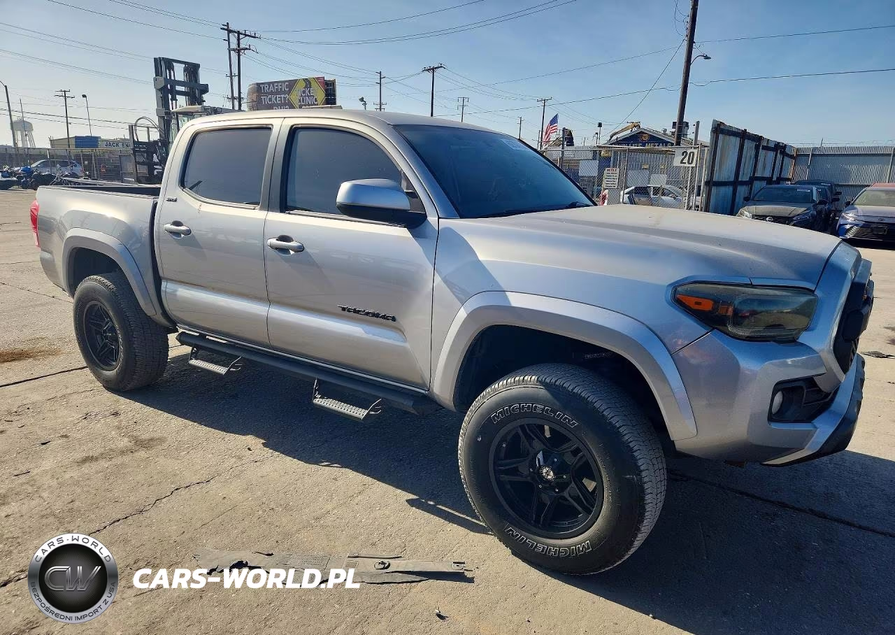 2017 Toyota Tacoma Sr5 V6 VIN:3TMAZ5CN9HM041704 - 4