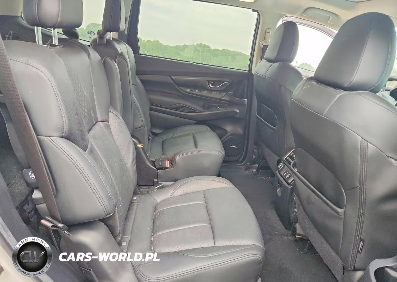 2025 Subaru Ascent Onyx Touring VIN:4S4WMAWDXS3416844 - 11