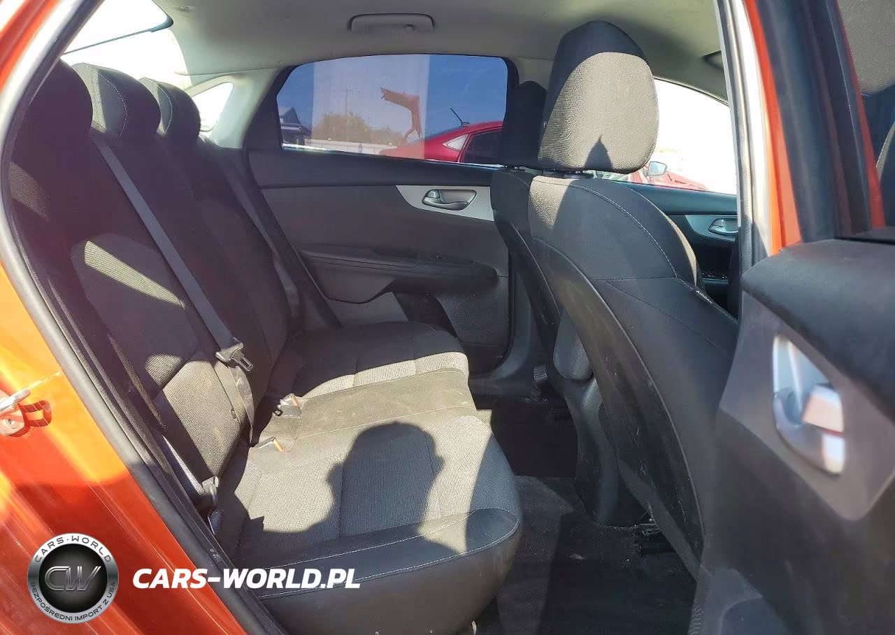 2023 Kia Forte Lxs VIN:3KPF24AD0PE526465 - 10