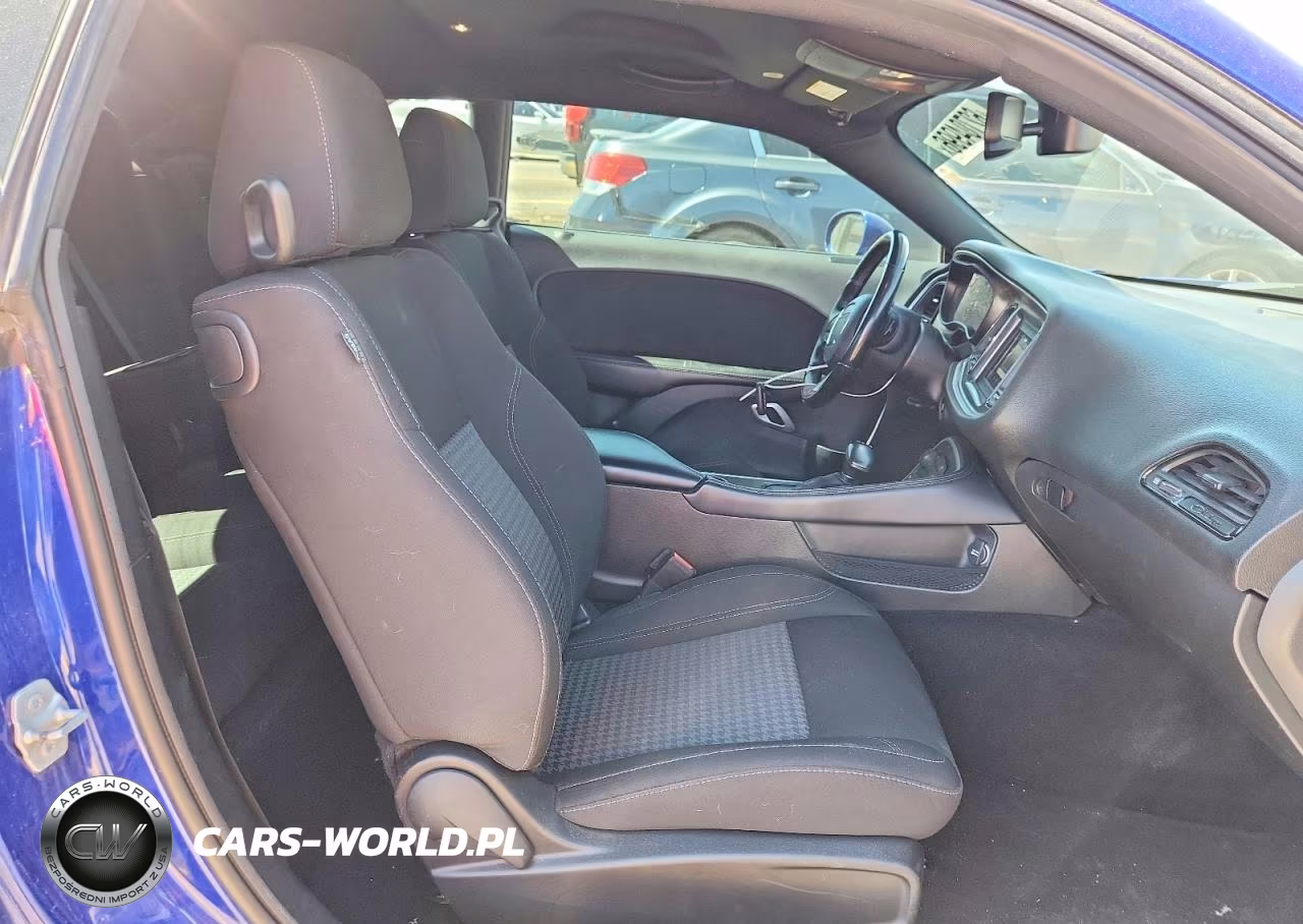 2021 Dodge Challenger Sxt VIN:2C3CDZAG0MH596976 - 10