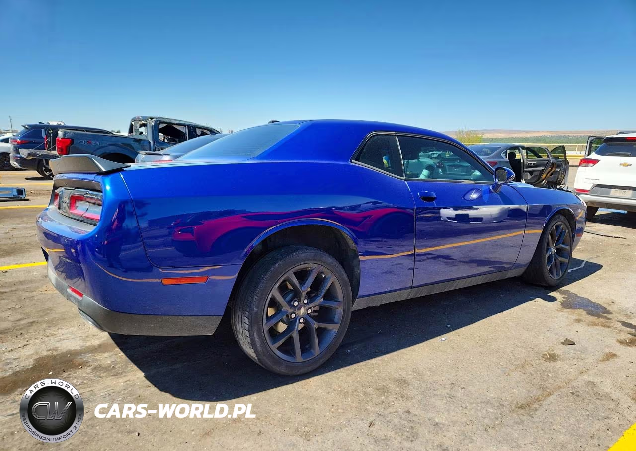 2021 Dodge Challenger Sxt VIN:2C3CDZAG0MH596976 - 3