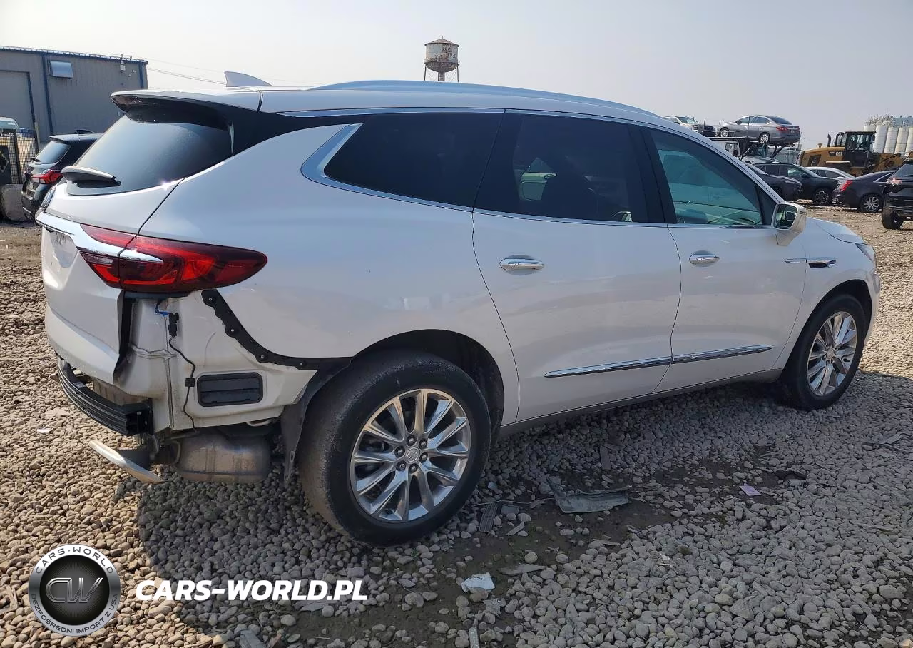 2020 Buick Enclave Essence VIN:5GAERBKWXLJ132935 - 3