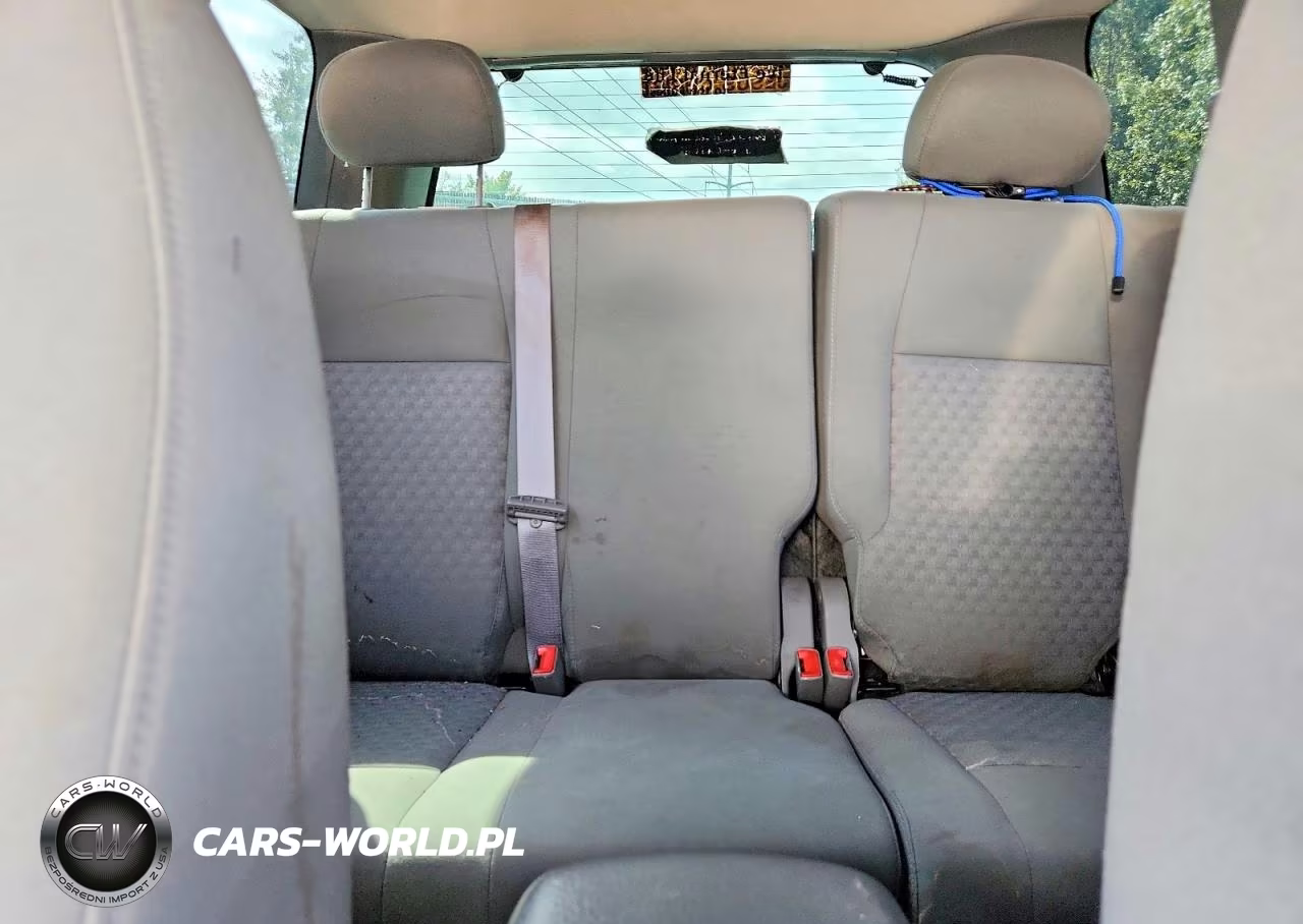2005 Jeep Liberty Sport VIN:1J4GL48K55W667065 - 10