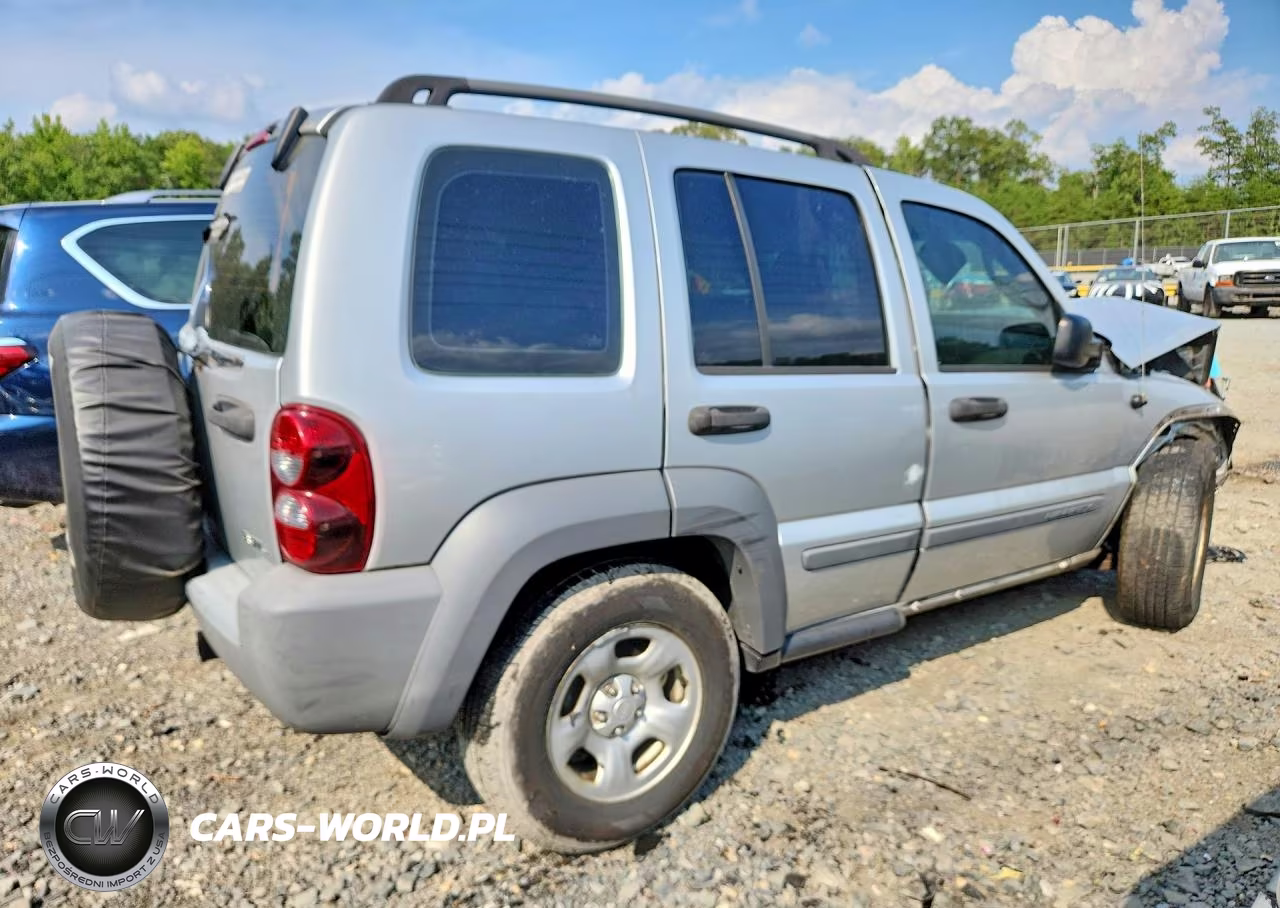 2005 Jeep Liberty Sport VIN:1J4GL48K55W667065 - 3