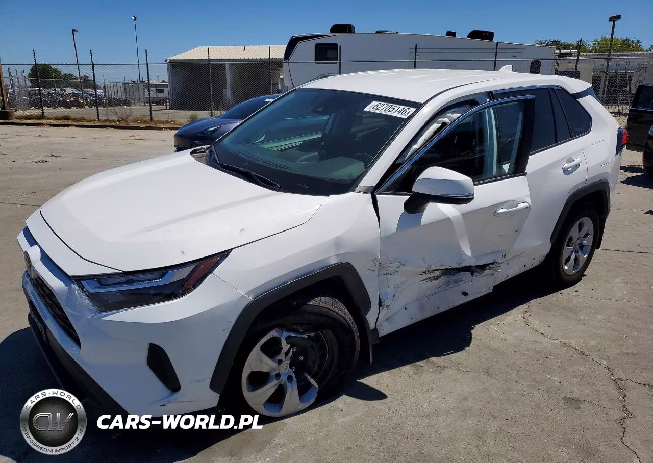 2025 Toyota Rav4 Le – zdjęcie 1 z 12