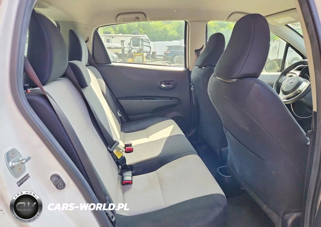 2013 Toyota Yaris 5-Door Le VIN:JTDKTUD39DD543793 - 10