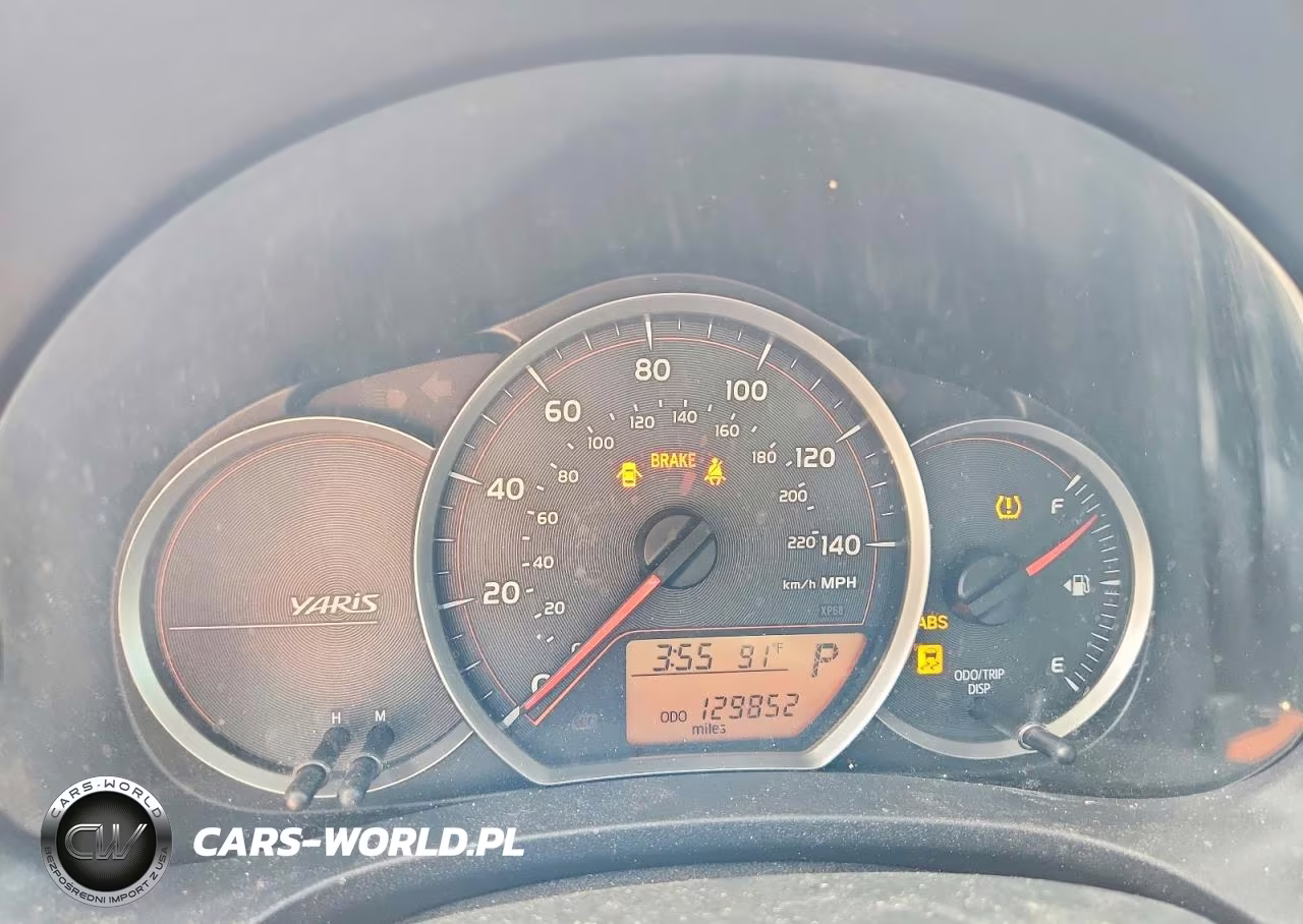 2013 Toyota Yaris 5-Door Le VIN:JTDKTUD39DD543793 - 9