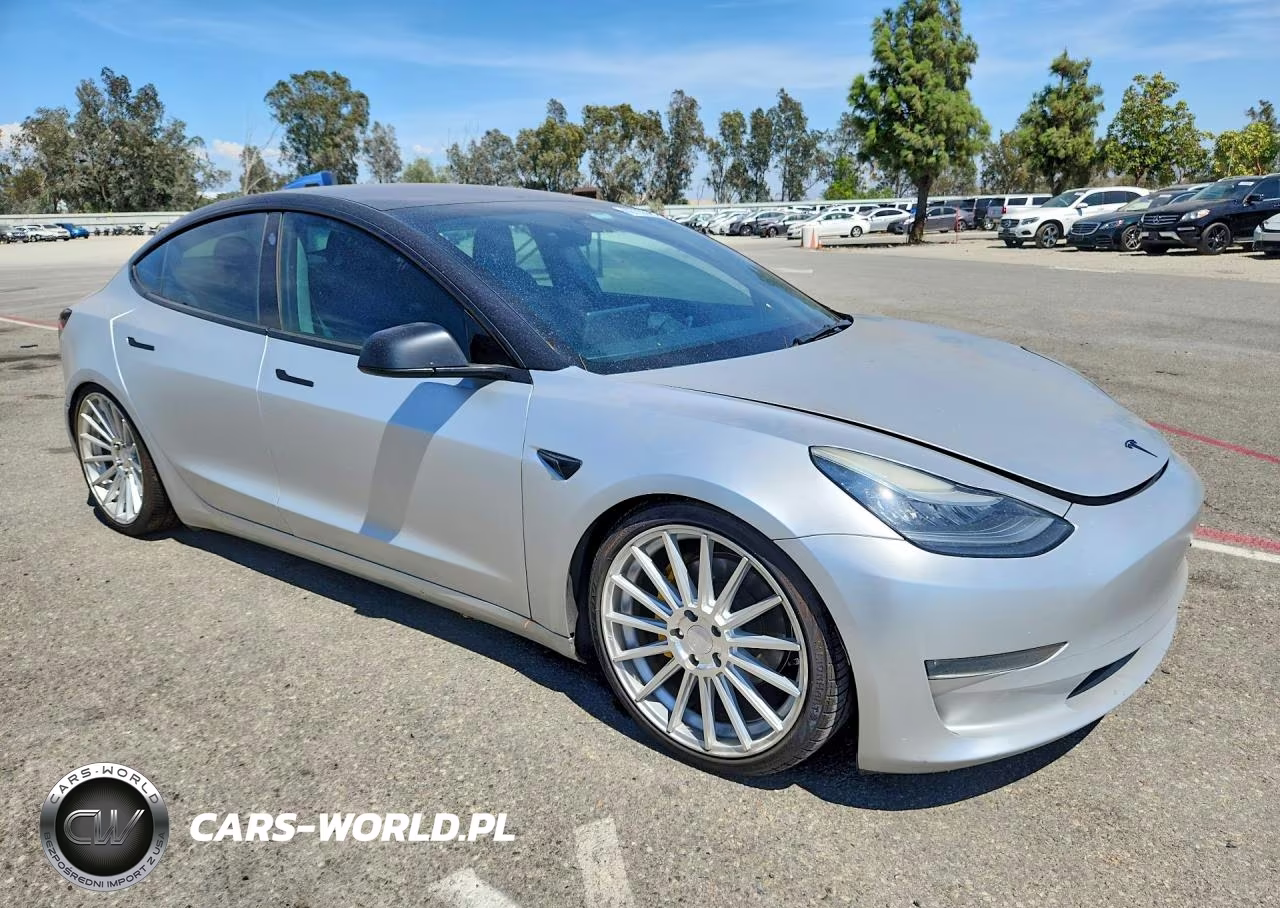 2018 Tesla Model 3 VIN:5YJ3E1EA3JF156770 - 4