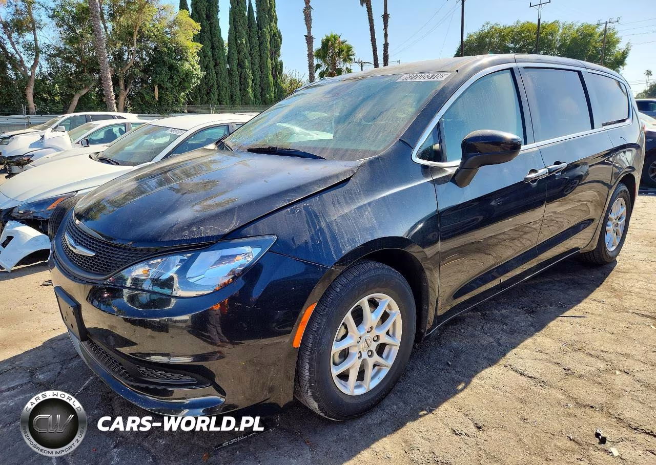 2023 Chrysler Voyager Lx – zdjęcie 1 z 13