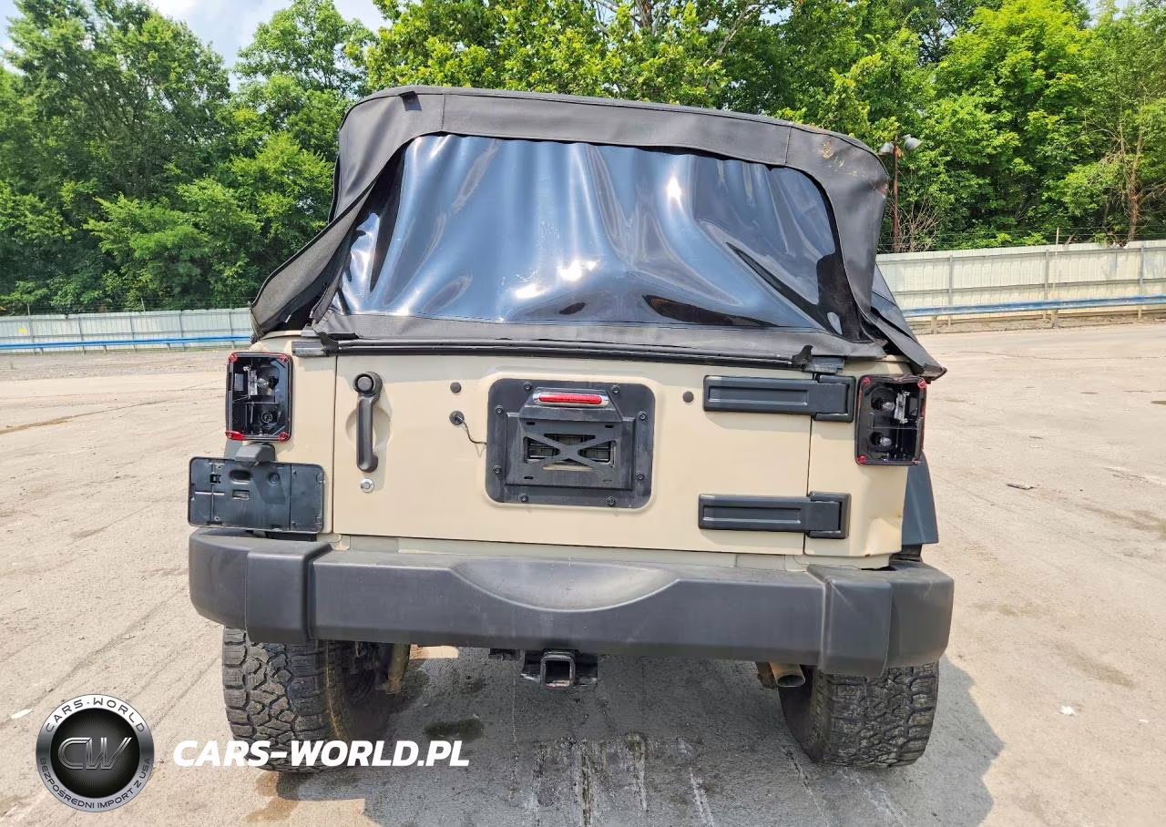2016 Jeep Wrangler Unlimited Sport VIN:1C4BJWDG9GL211500 - 6