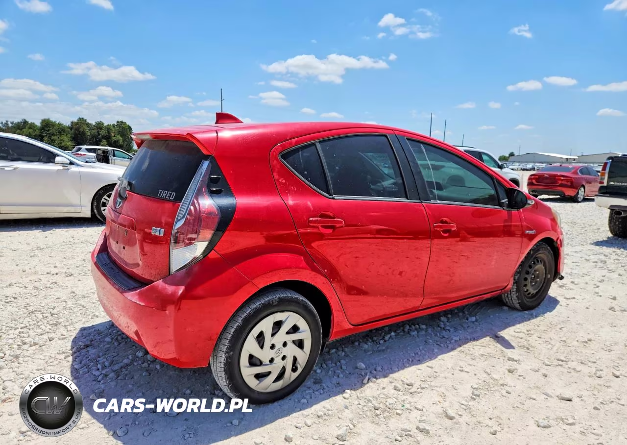 2016 Toyota Prius C Two VIN:JTDKDTB34G1139722 - 3