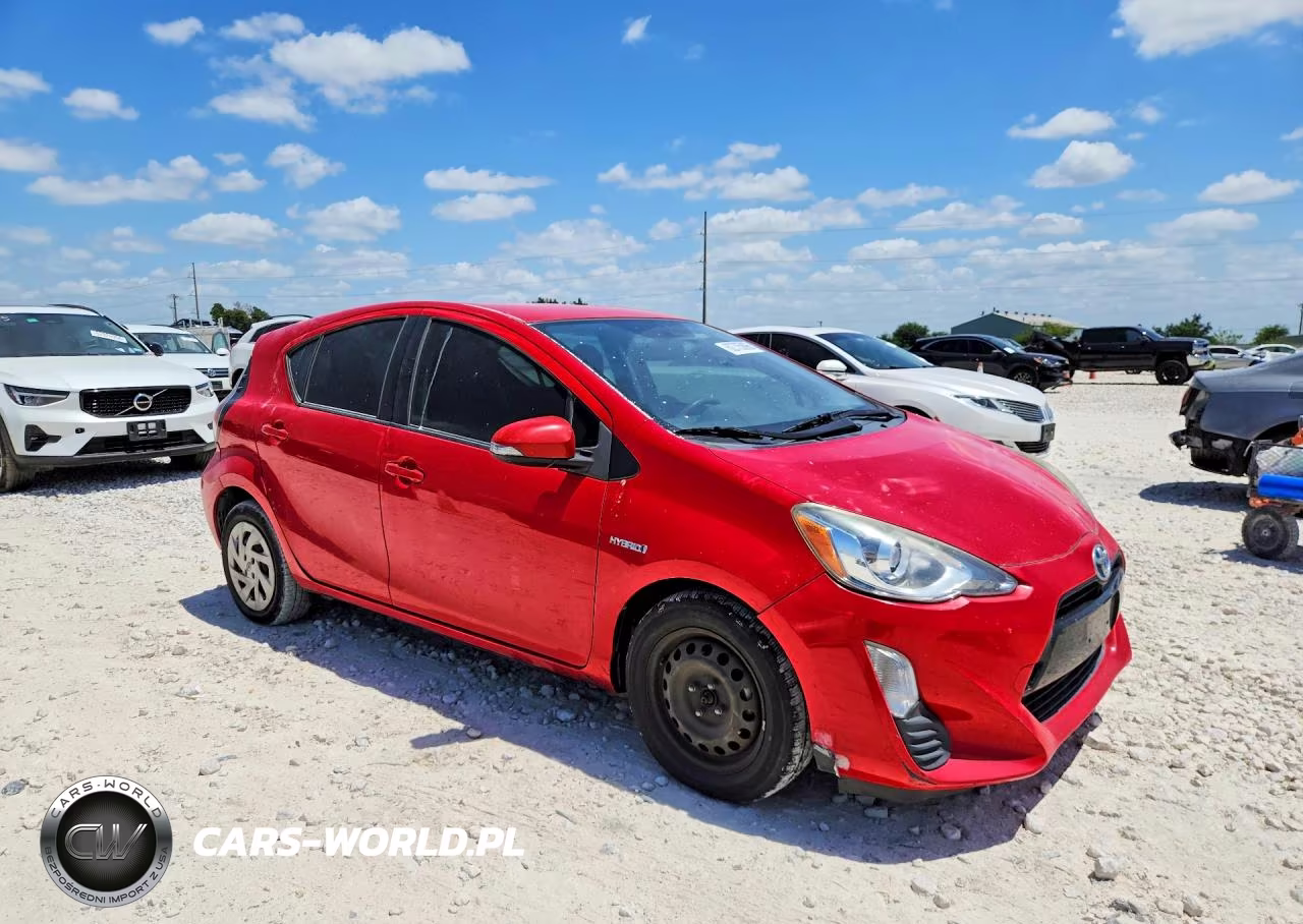 2016 Toyota Prius C Two VIN:JTDKDTB34G1139722 - 4