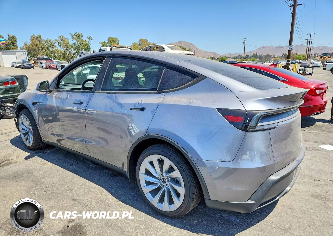 2026 Tesla Model Y VIN:7SAYGDED1TF445079 - 2
