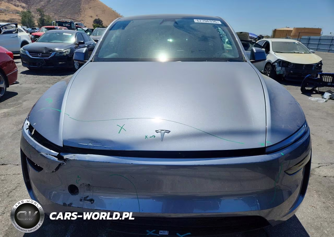 2026 Tesla Model Y VIN:7SAYGDED1TF445079 - 5