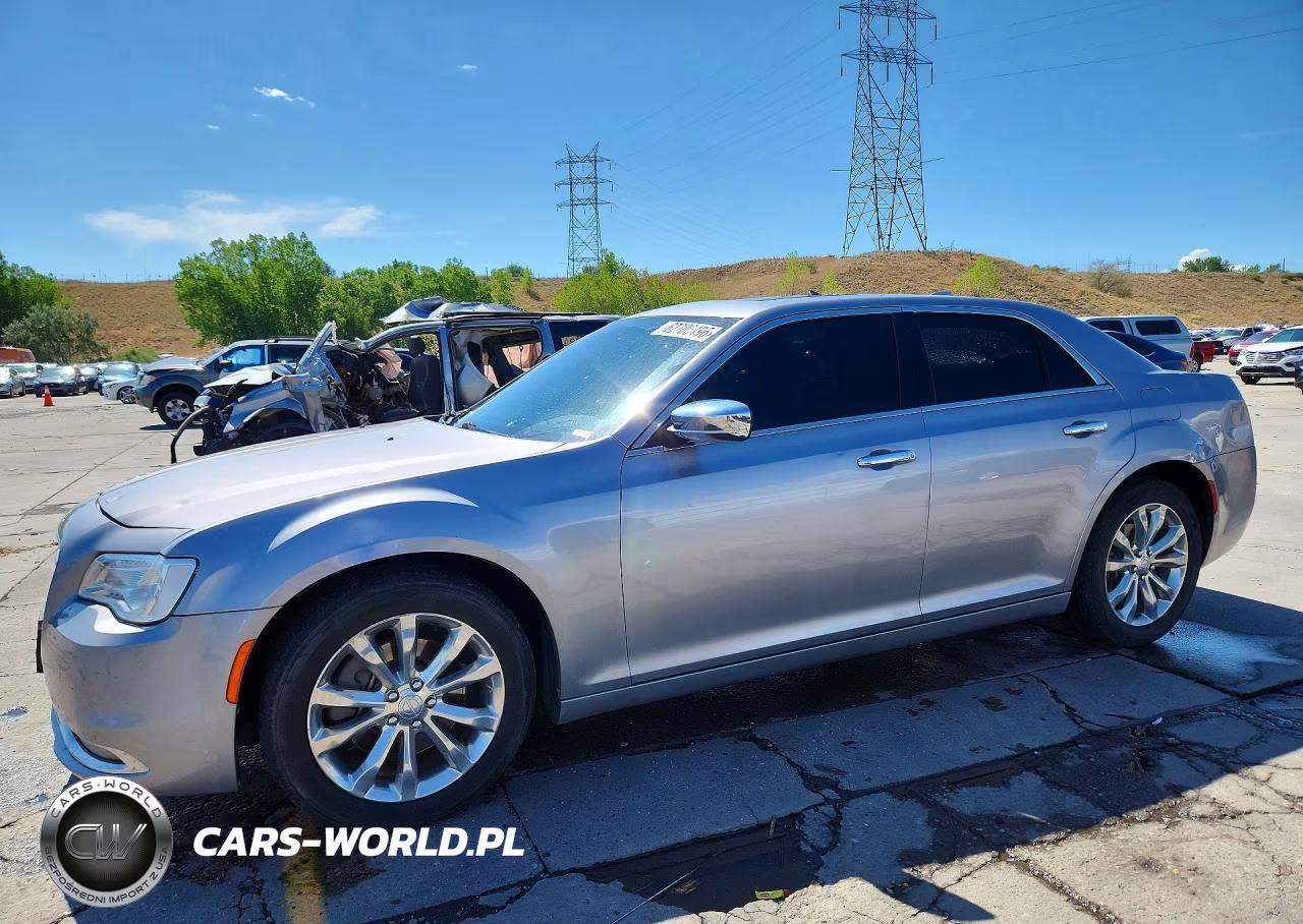 2017 Chrysler 300C