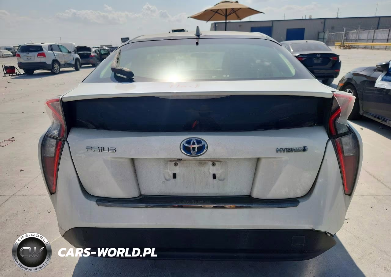 2016 Toyota Prius Two VIN:JTDKBRFU5G3022215 - 6